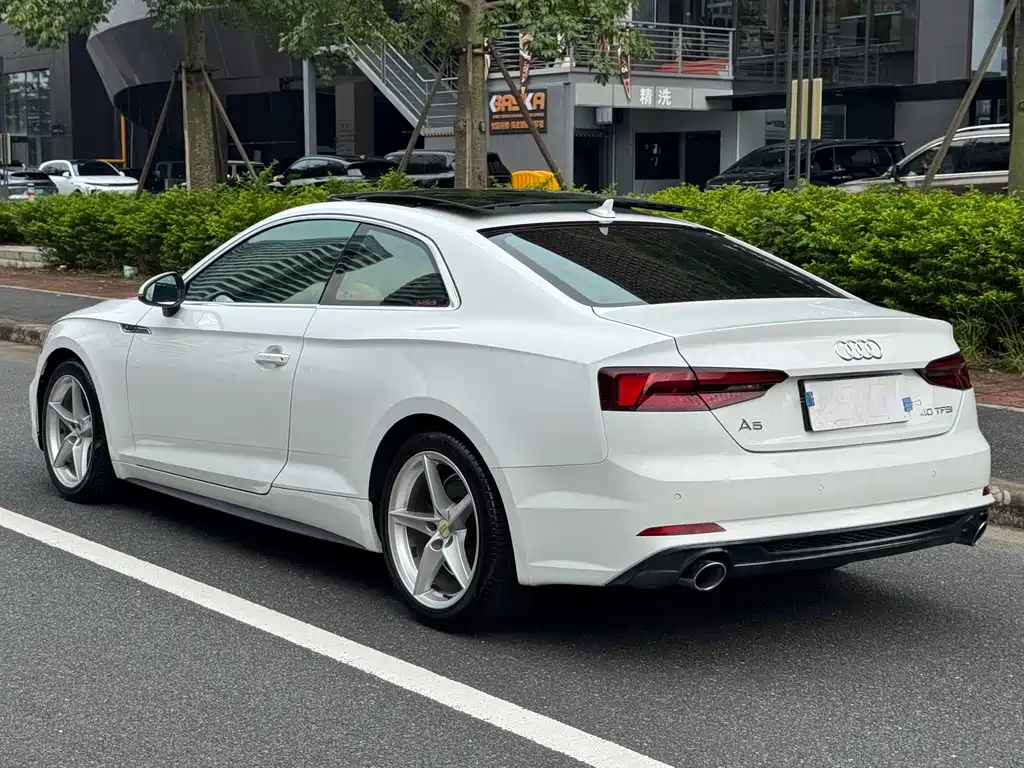 Audi A5 (Import) — миниатюра 7