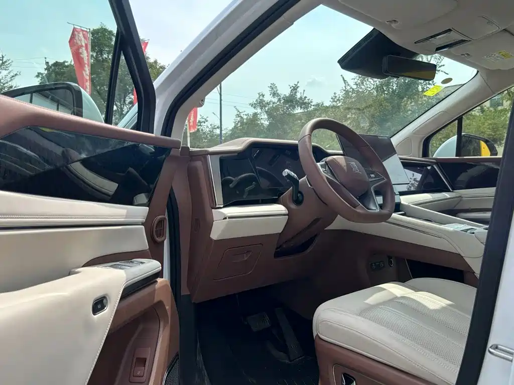 BYD Xia — миниатюра 7
