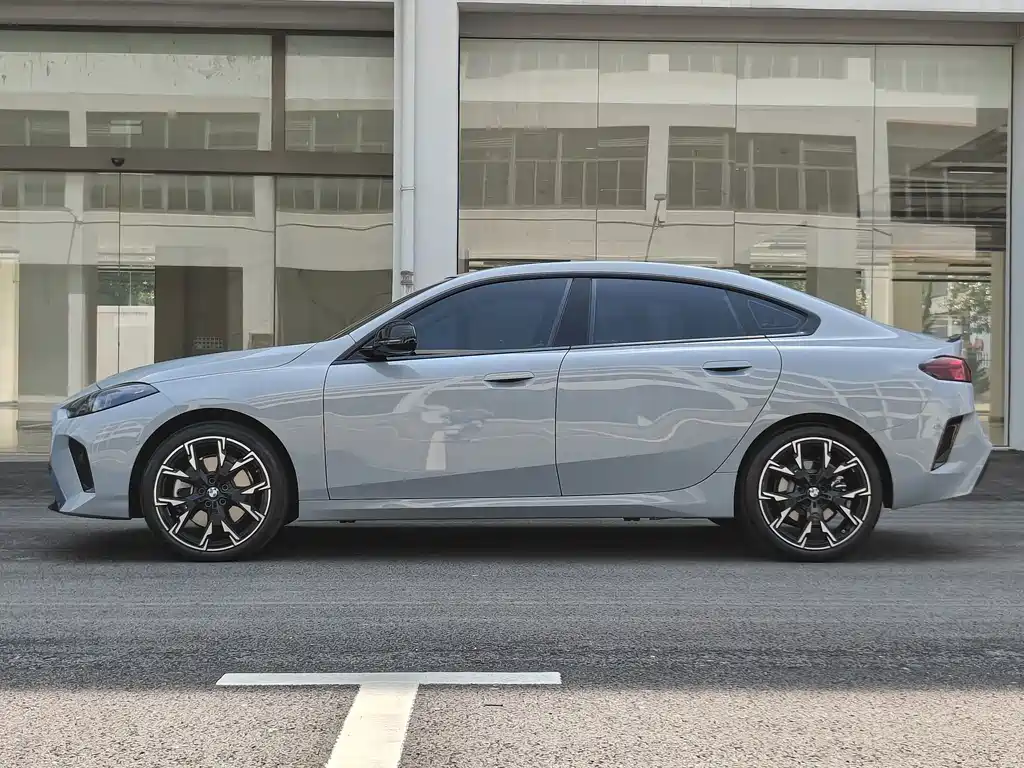 BMW 2 Series — миниатюра 4