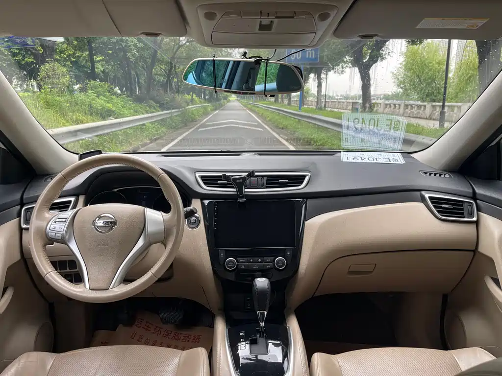Nissan X-Trail — миниатюра 5