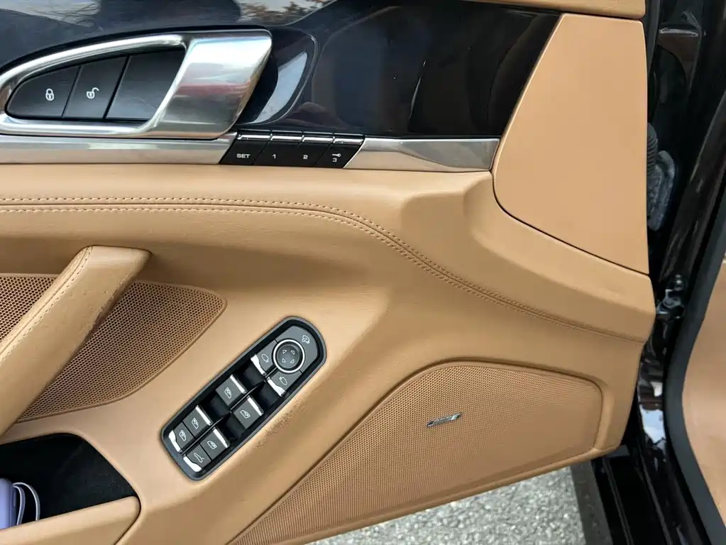 Porsche Panamera — миниатюра 11