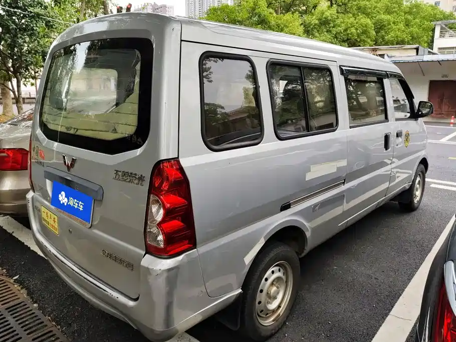 Wuling Rongguang — миниатюра 3