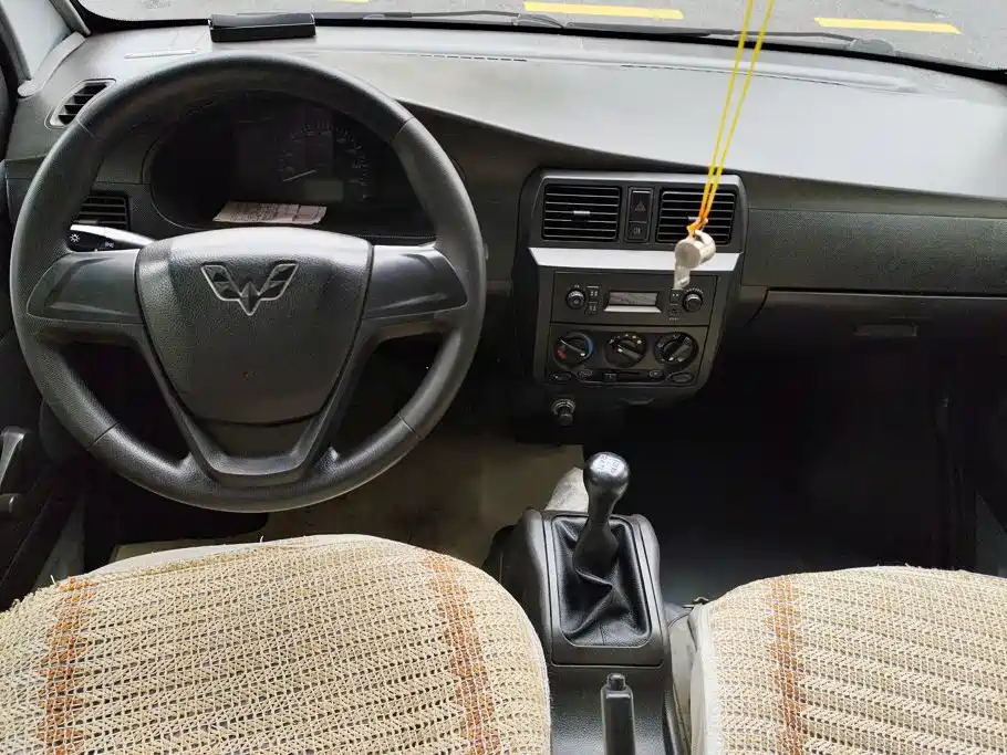 Wuling Rongguang — миниатюра 12