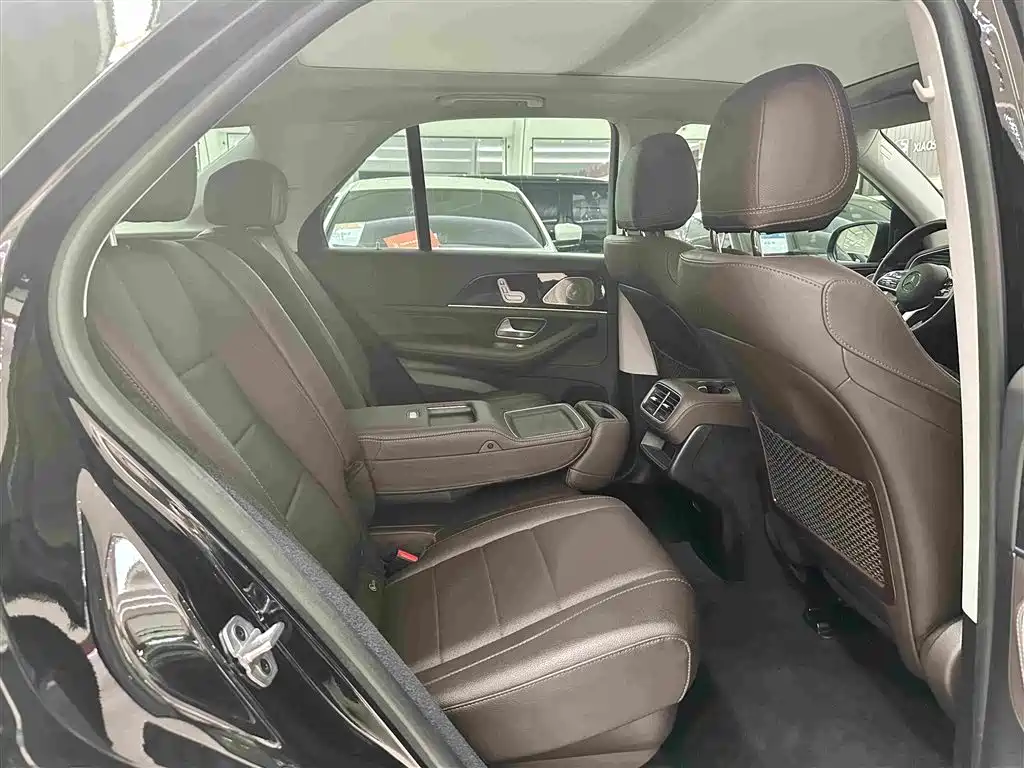 Mercedes-Benz GLE (Import) — миниатюра 16