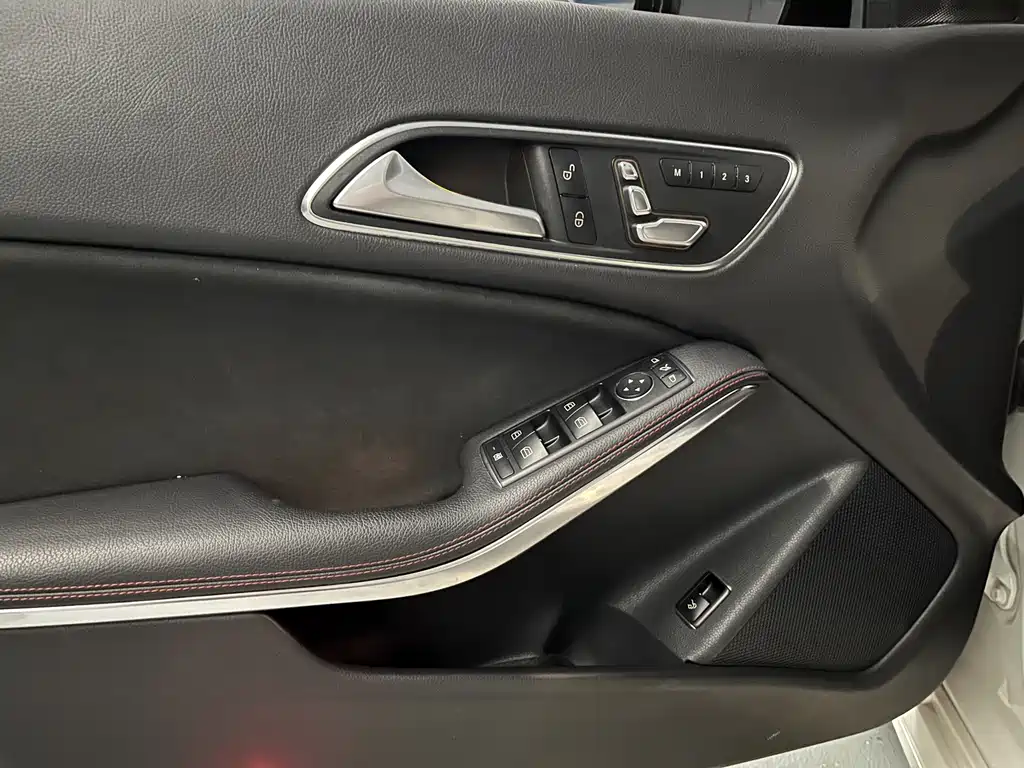Mercedes-Benz CLA (Import) — миниатюра 10