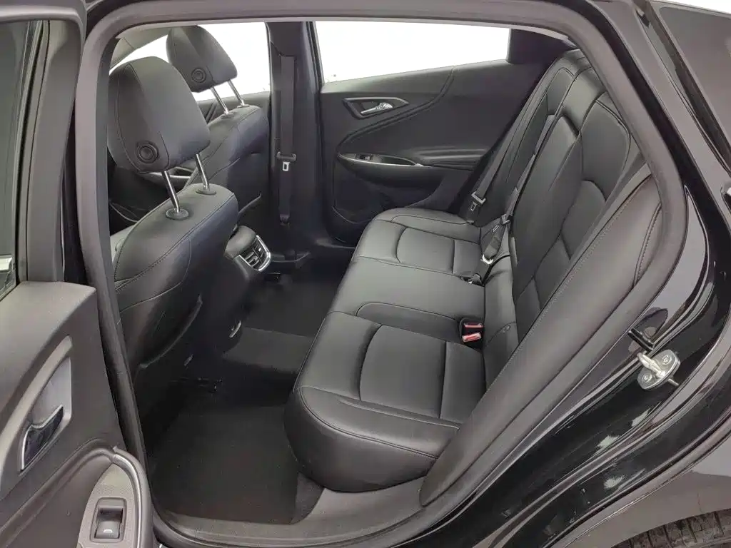 Chevrolet Malibu XL — миниатюра 15