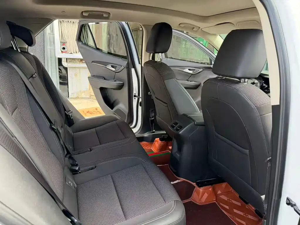 Buick Envision S — миниатюра 9