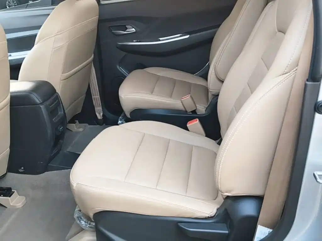 Wuling Hongguang — миниатюра 17