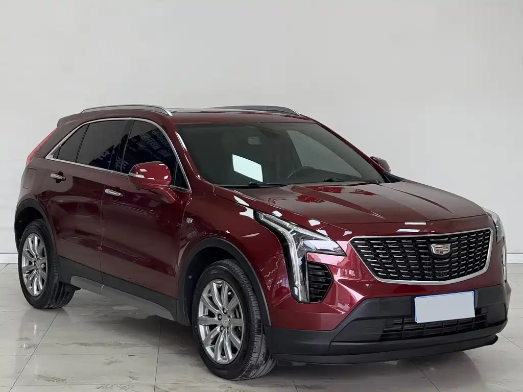 CADILLAC XT4