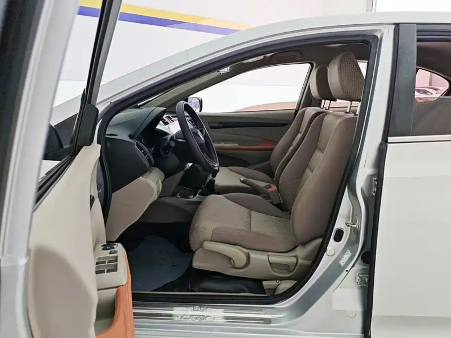 Honda City Classic — миниатюра 9