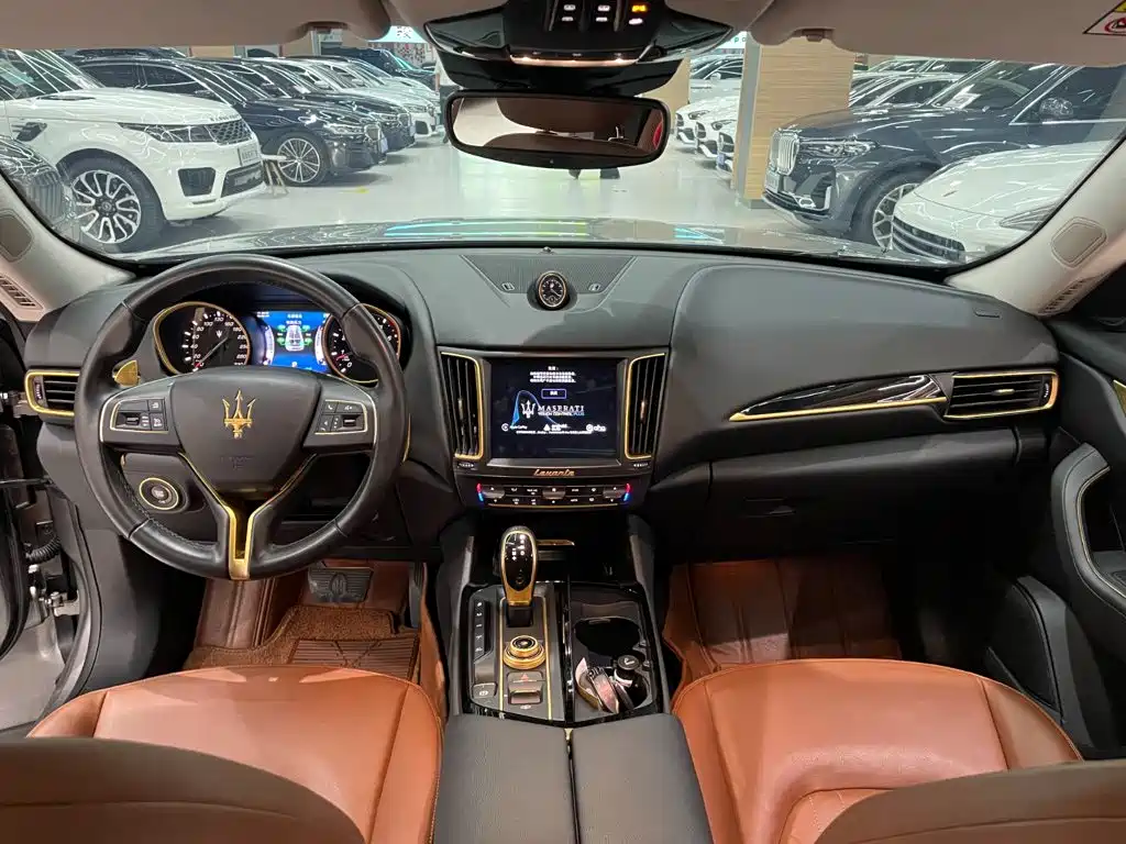 Maserati Levante — миниатюра 5