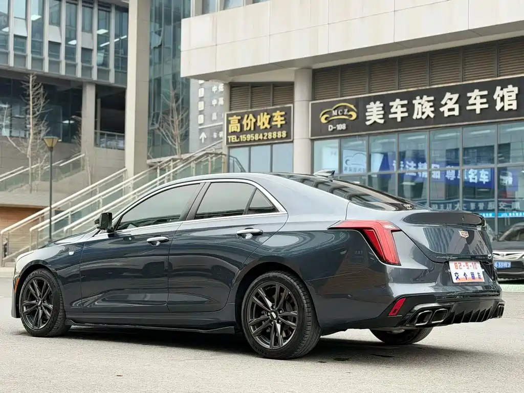 CADILLAC CT4