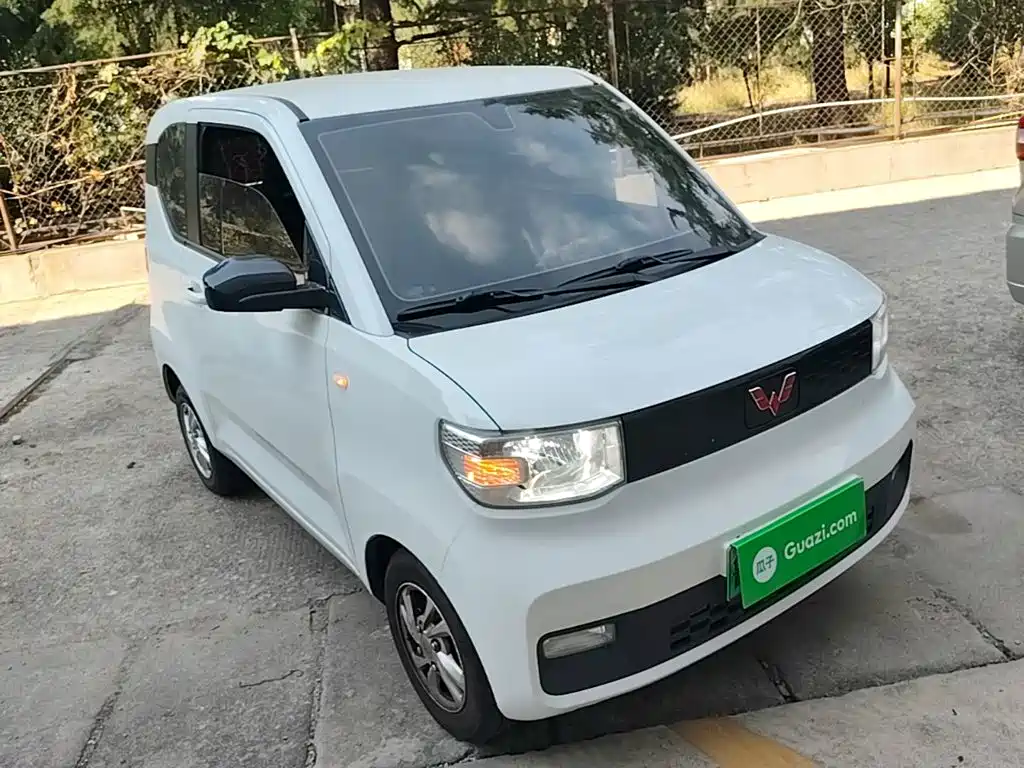 Wuling MINIEV — миниатюра 4