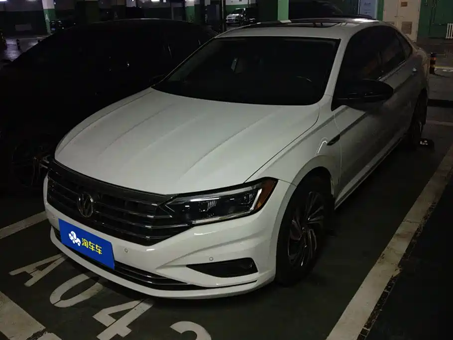 Volkswagen Sagitar 2019