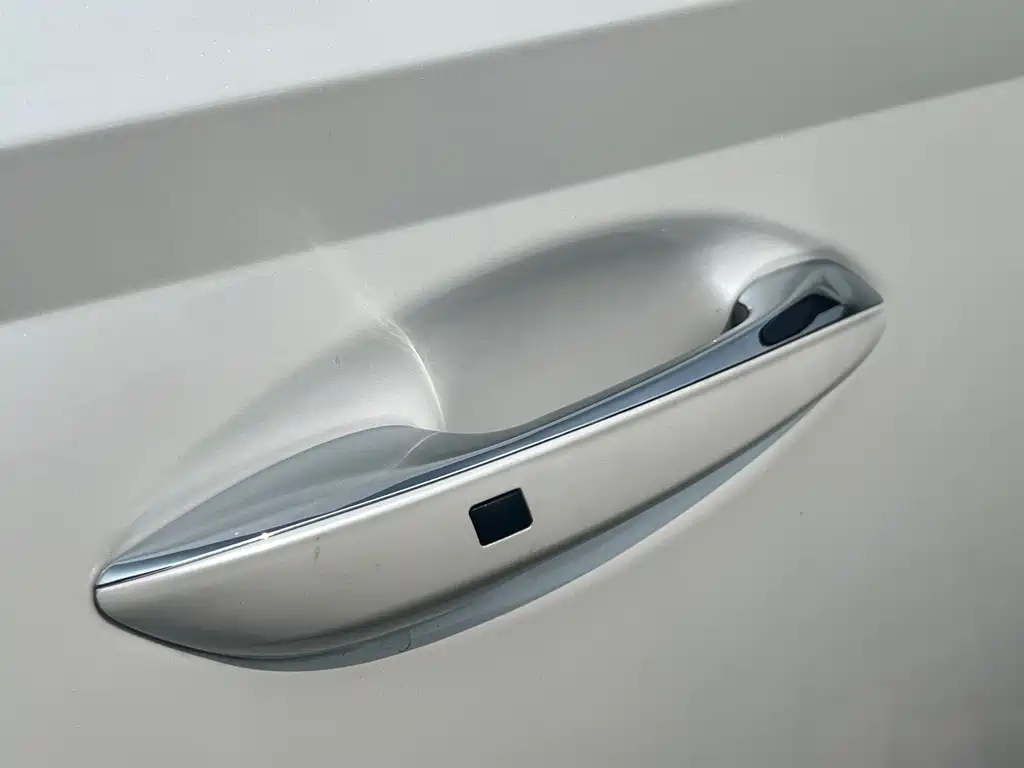 Hyundai Sonata — миниатюра 8