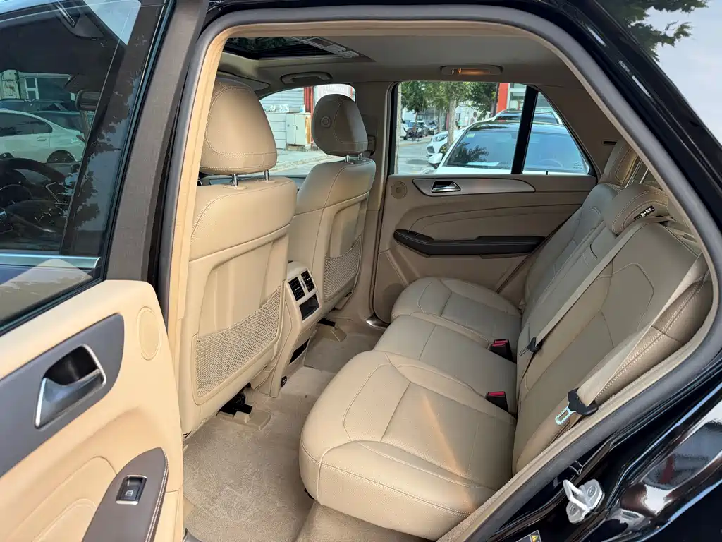 Mercedes-Benz M-Class ML 320 4MATIC, фото 6