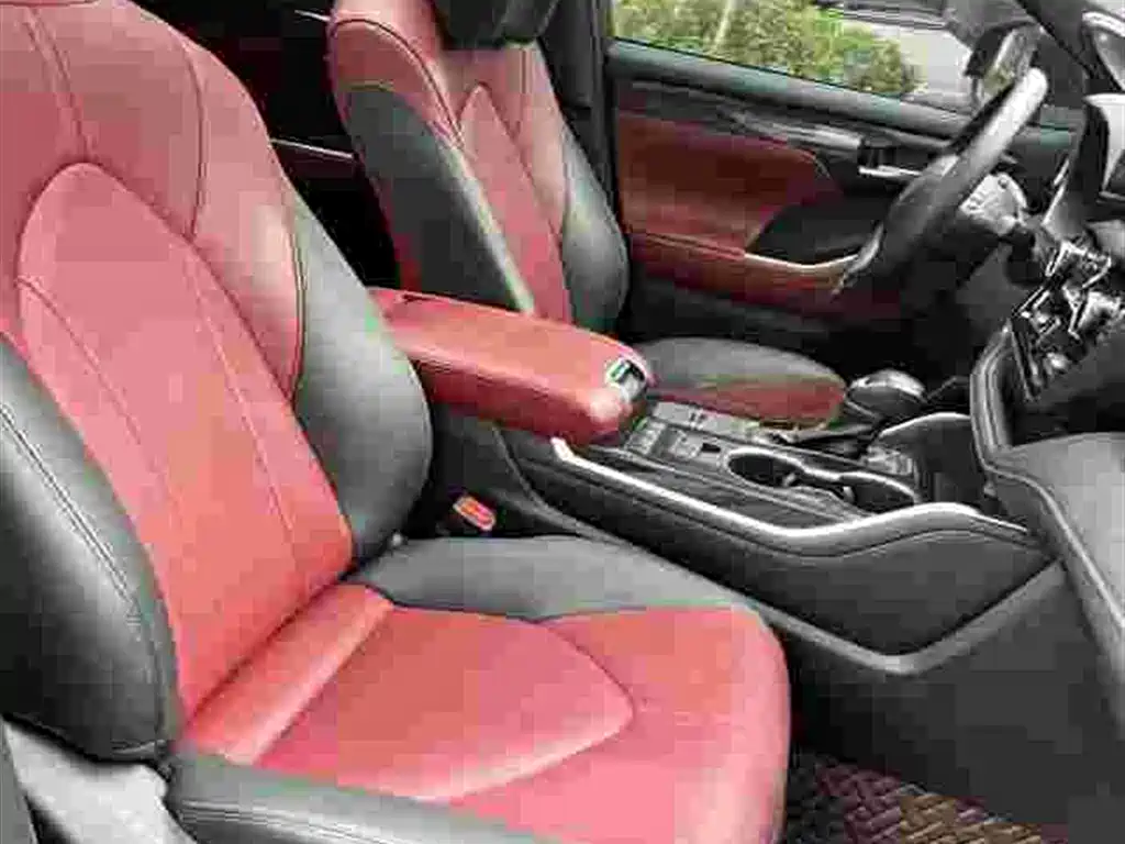 Toyota Crown Kluger — миниатюра 7