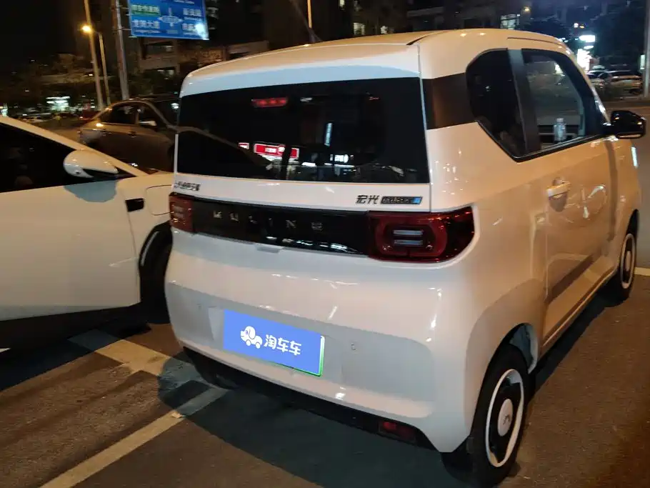 Wuling MINIEV — миниатюра 3