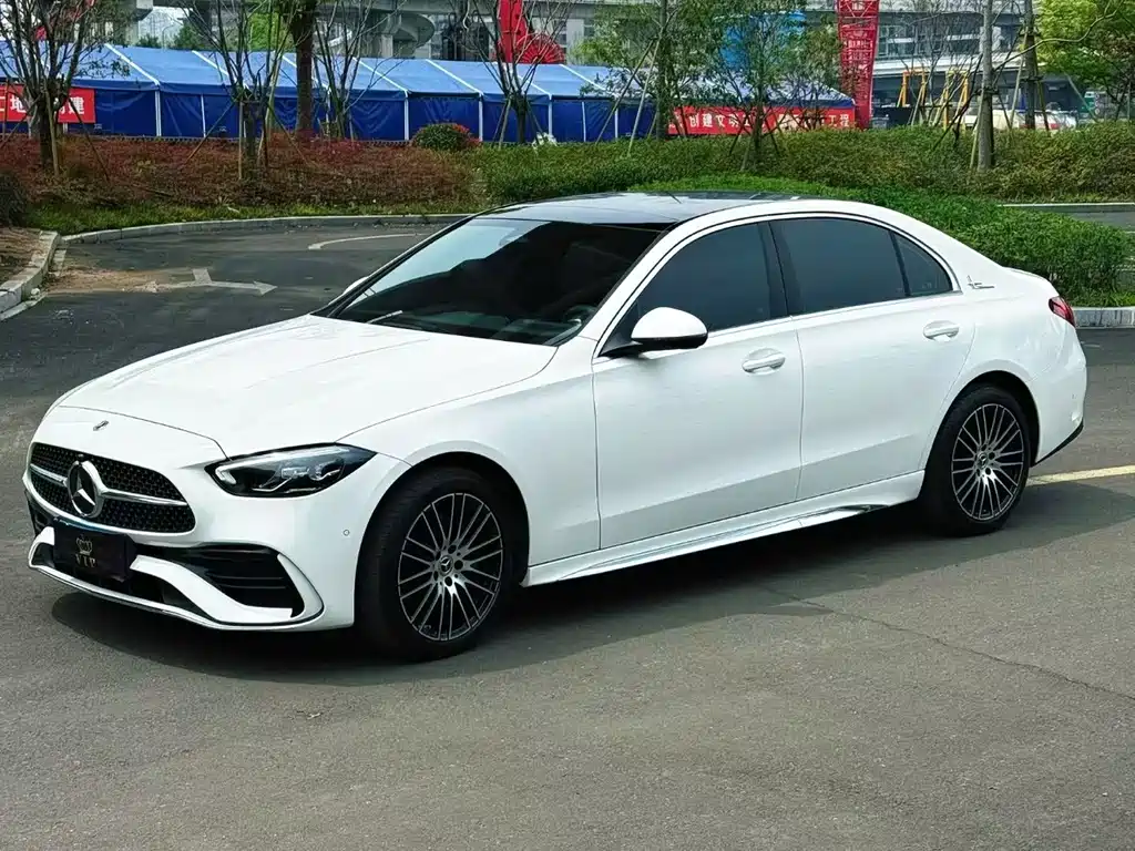 Mercedes-Benz C-Class 2024