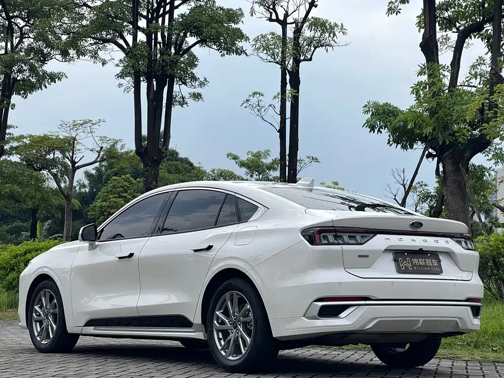 Ford Mondeo — миниатюра 4