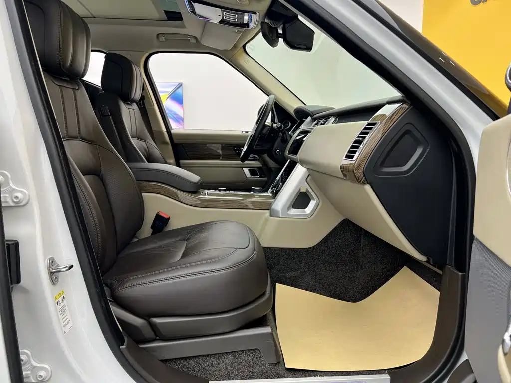 Land Rover Range Rover — миниатюра 18