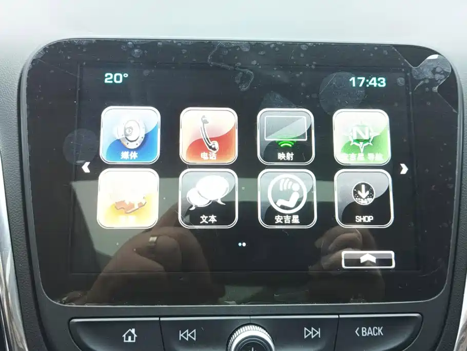 Chevrolet Equinox — миниатюра 13