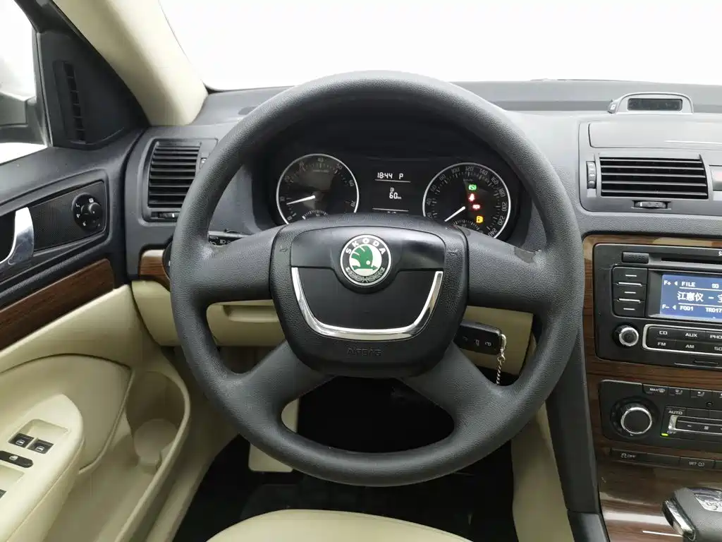 Skoda Octavia — миниатюра 11