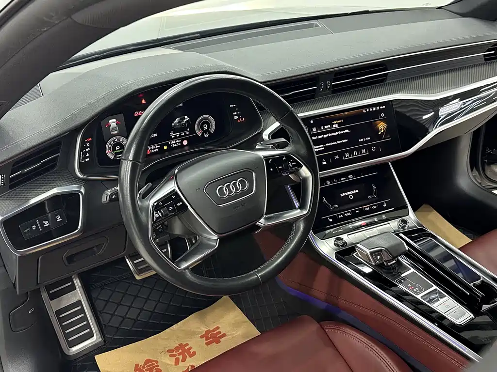 Audi A7L 2024 45 TFSI quattro S-line