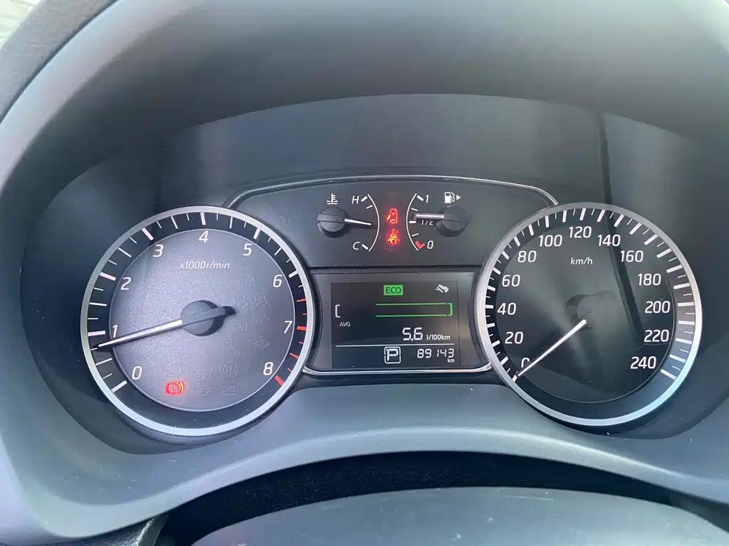 Nissan Sylphy — миниатюра 18