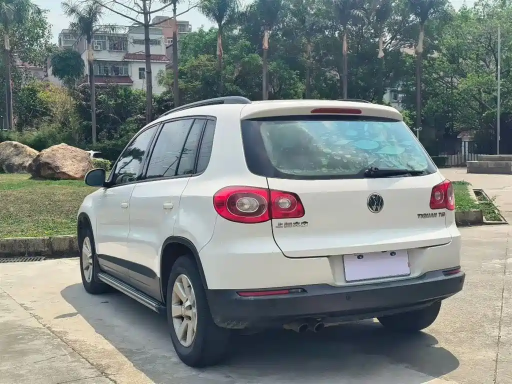 Volkswagen Tiguan 2010 1.8TSI AT