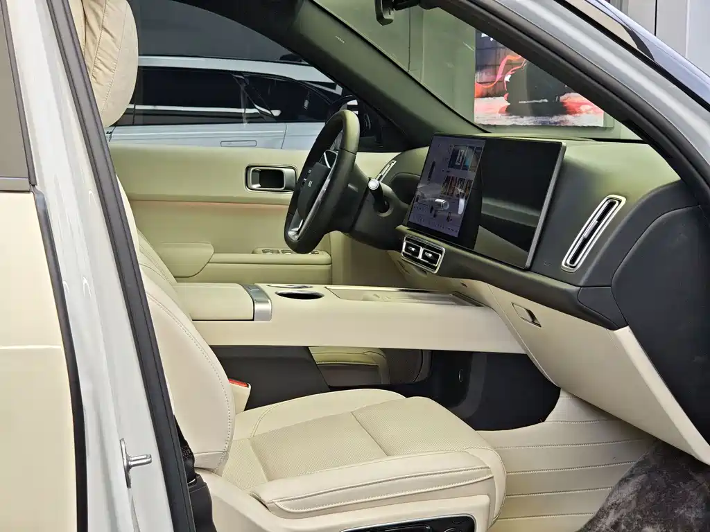 Li Auto Li L7 — миниатюра 12