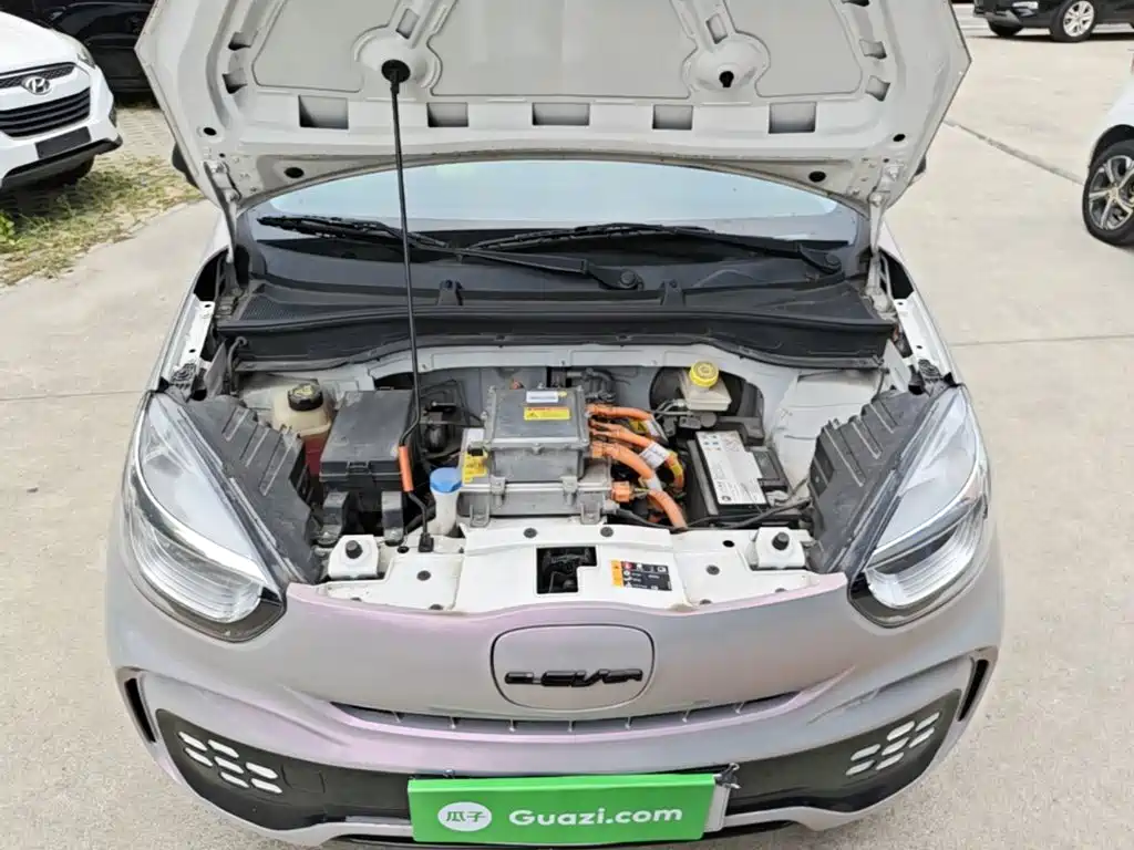 Roewe Clever — миниатюра 20