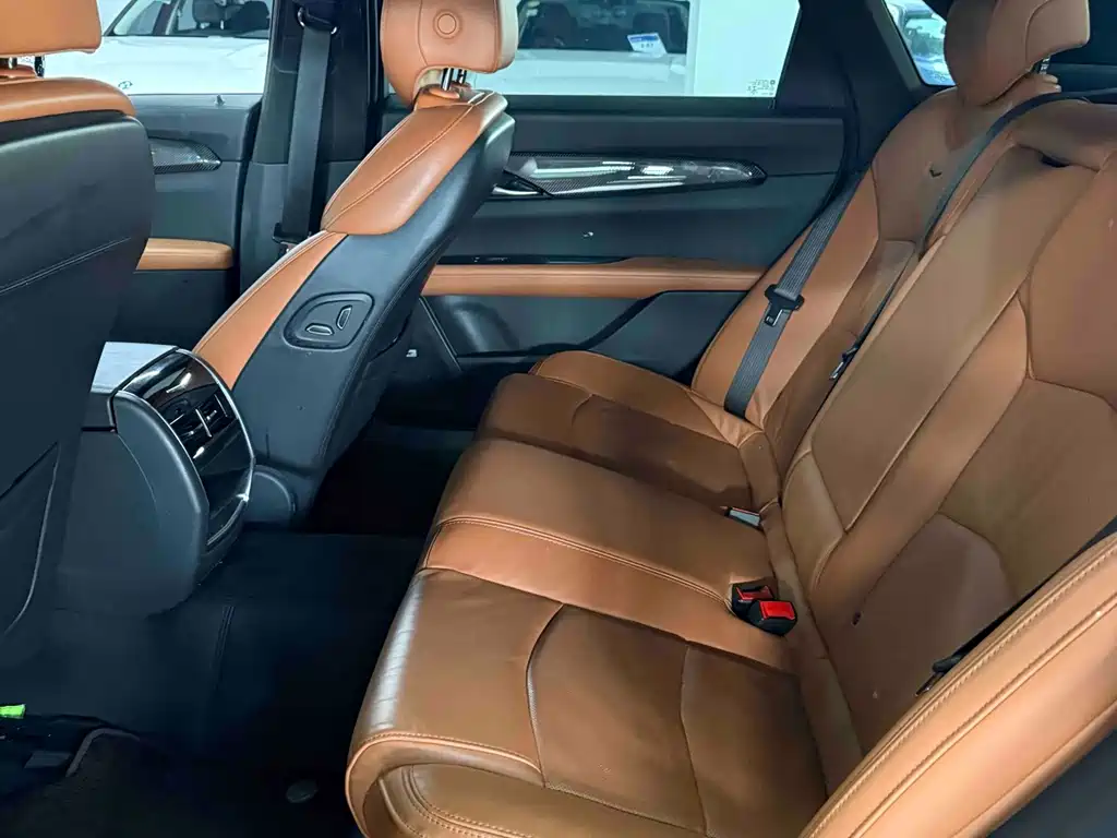 Cadillac CT6 — миниатюра 14