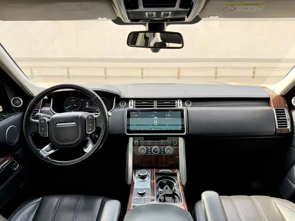 Land Rover Range Rover 2016 3.0 SC V6 Vogue Long Wheelbase