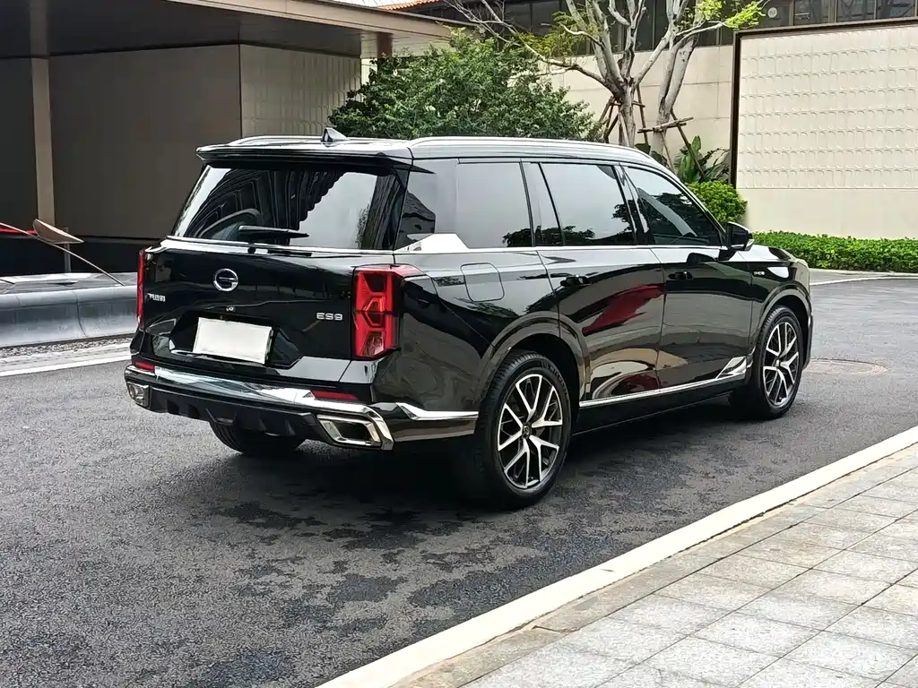 GAC TRUMPCHI ES9