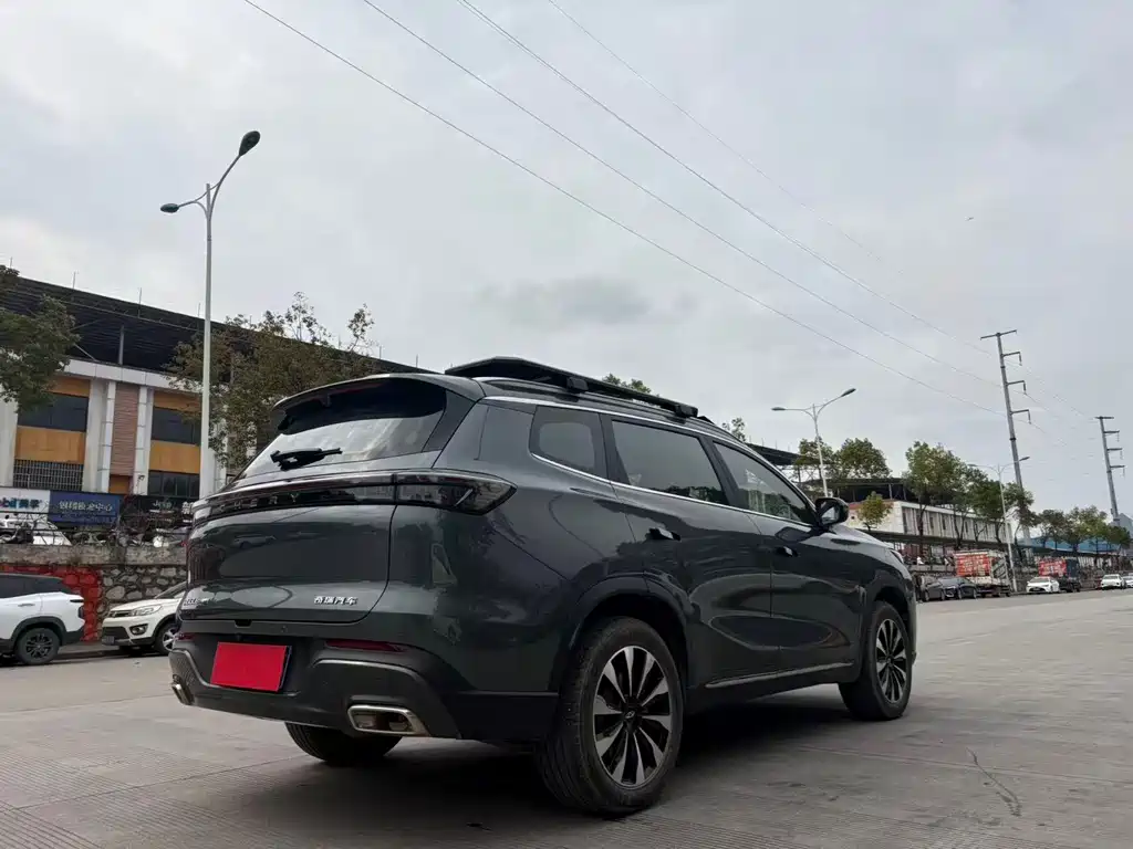 CHERY TIGGO 8 PLUS