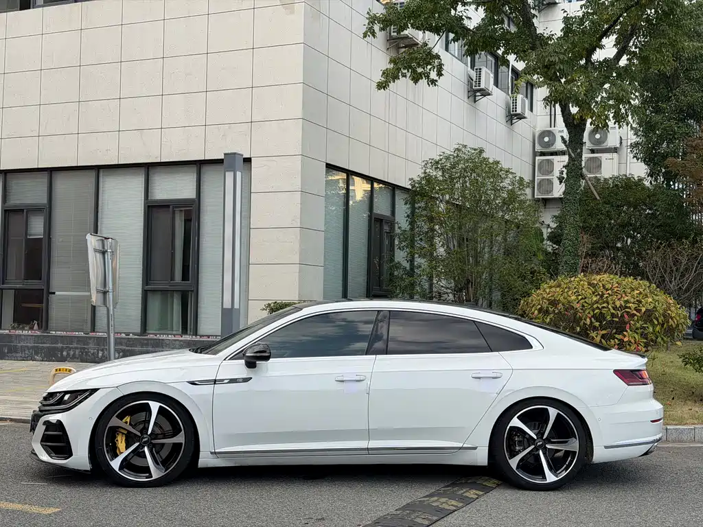Volkswagen CC — миниатюра 5