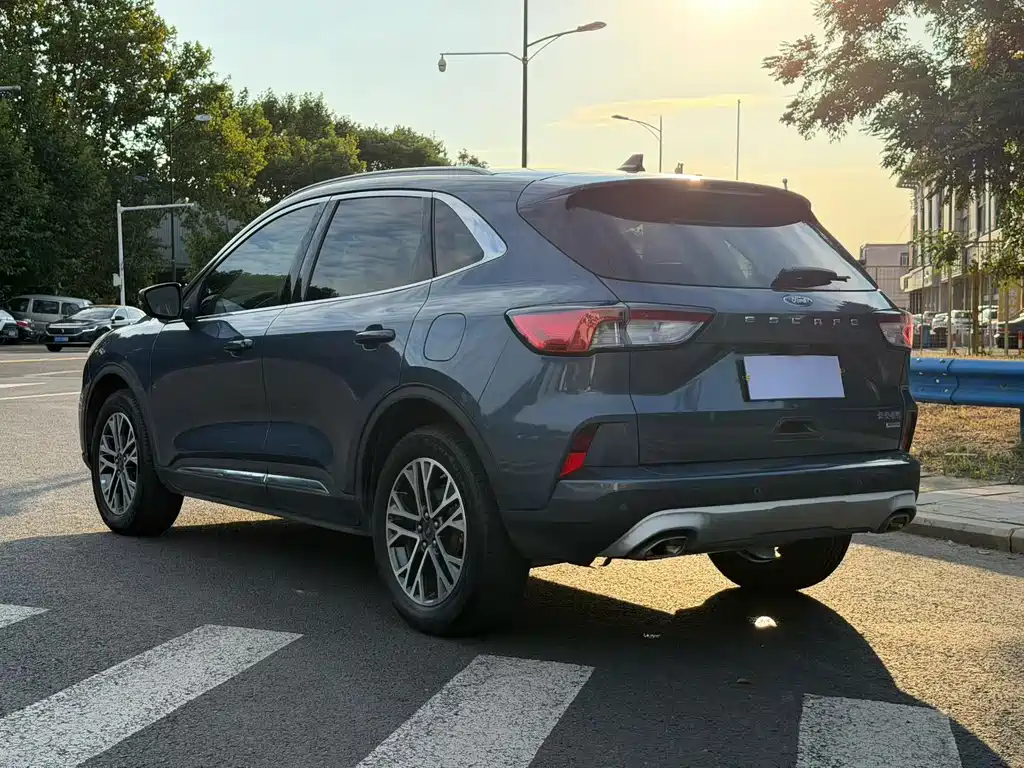 Ford Escape — миниатюра 5