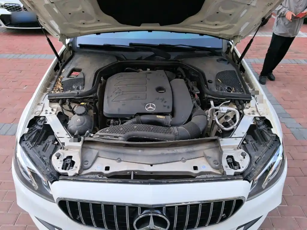 Mercedes-Benz E-Class — миниатюра 21