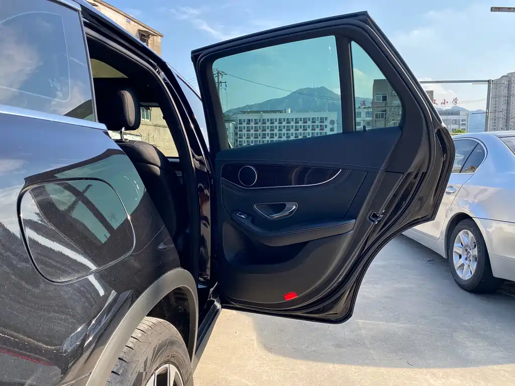 Mercedes-Benz GLC — миниатюра 11