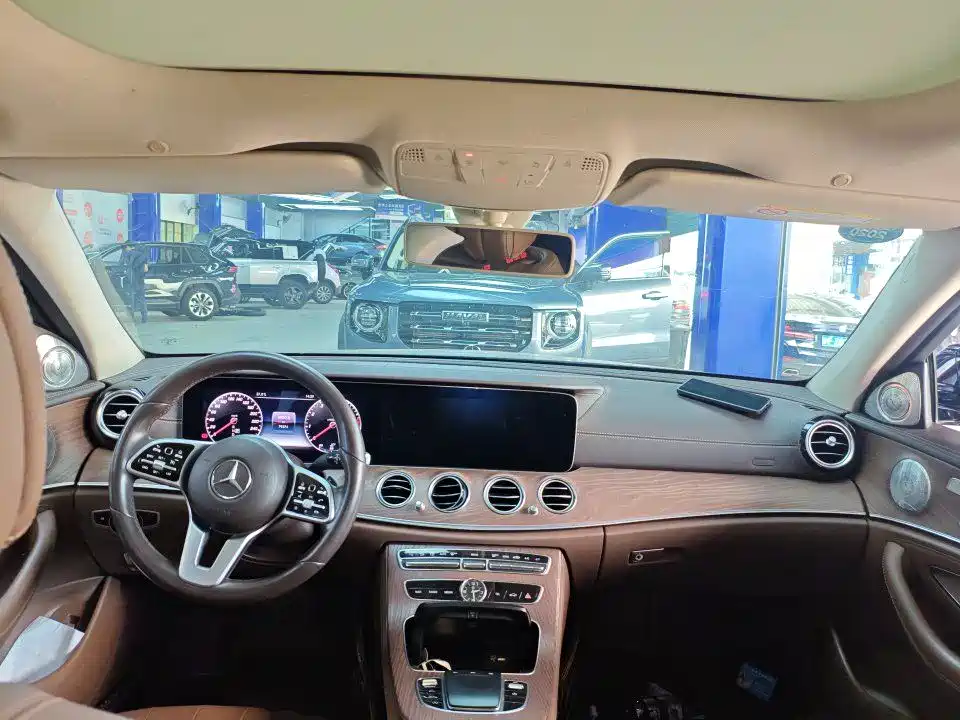 Mercedes-Benz E-Class E 2019 E 300 L Fashion