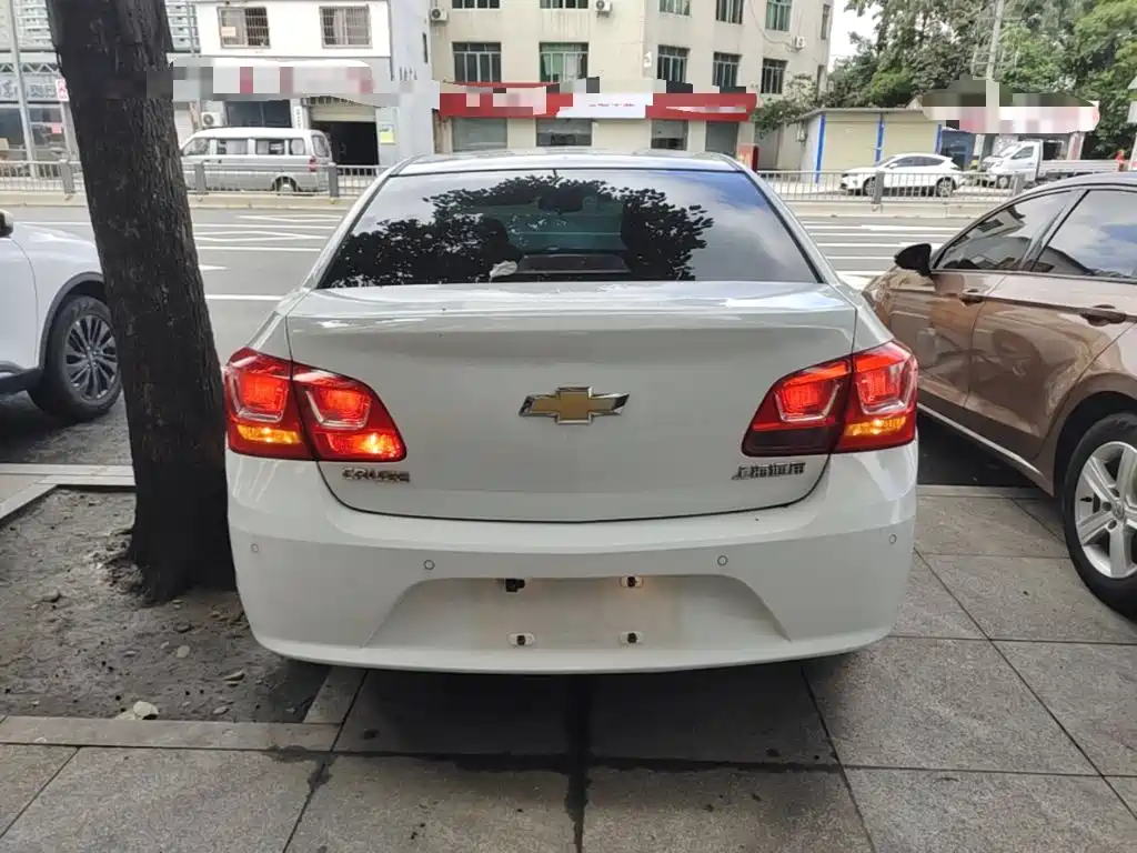 Chevrolet Cruze — миниатюра 6