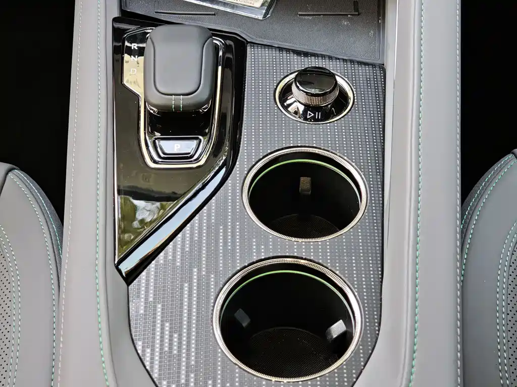 ZEEKR EXTREME KRYPTON 001