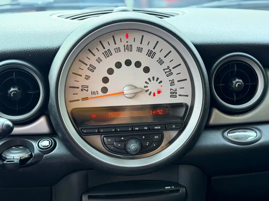 MINI Mini Clubman — миниатюра 7