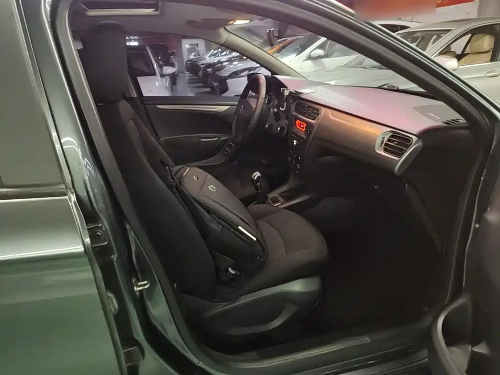 Citroen Elysee — миниатюра 25
