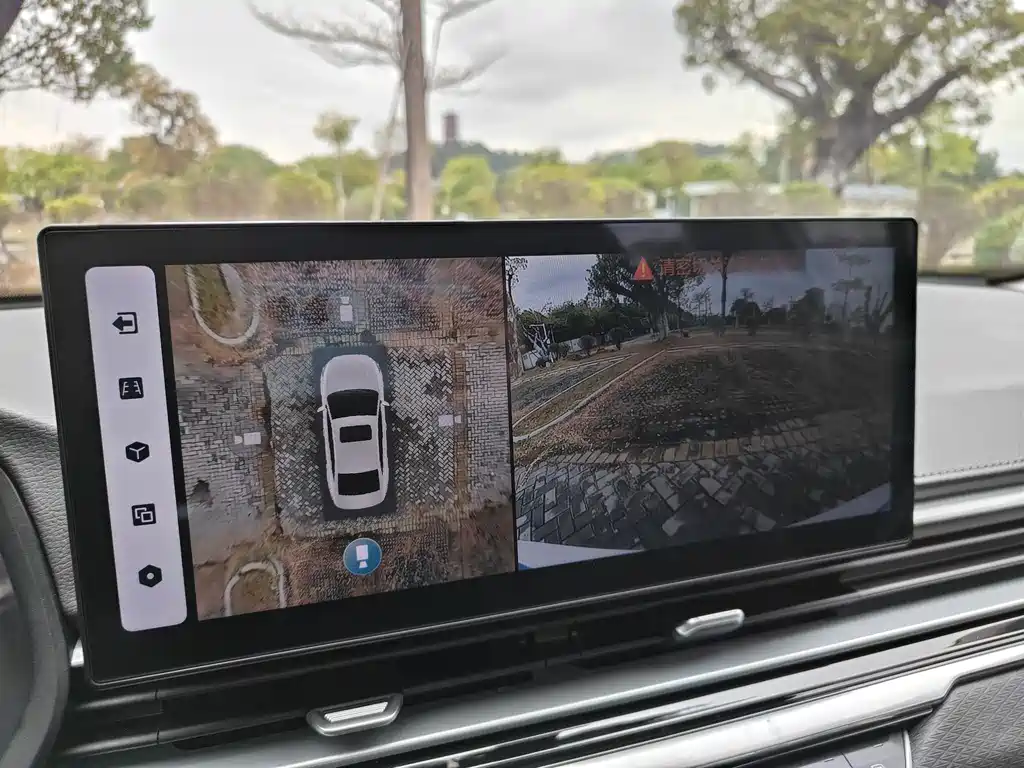 GEELY AUTOMOBILE EMGRAND