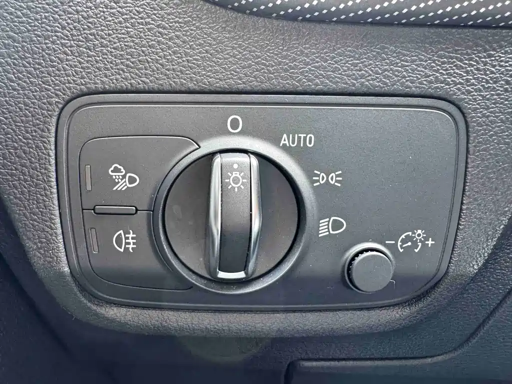 Audi Q2L — миниатюра 11