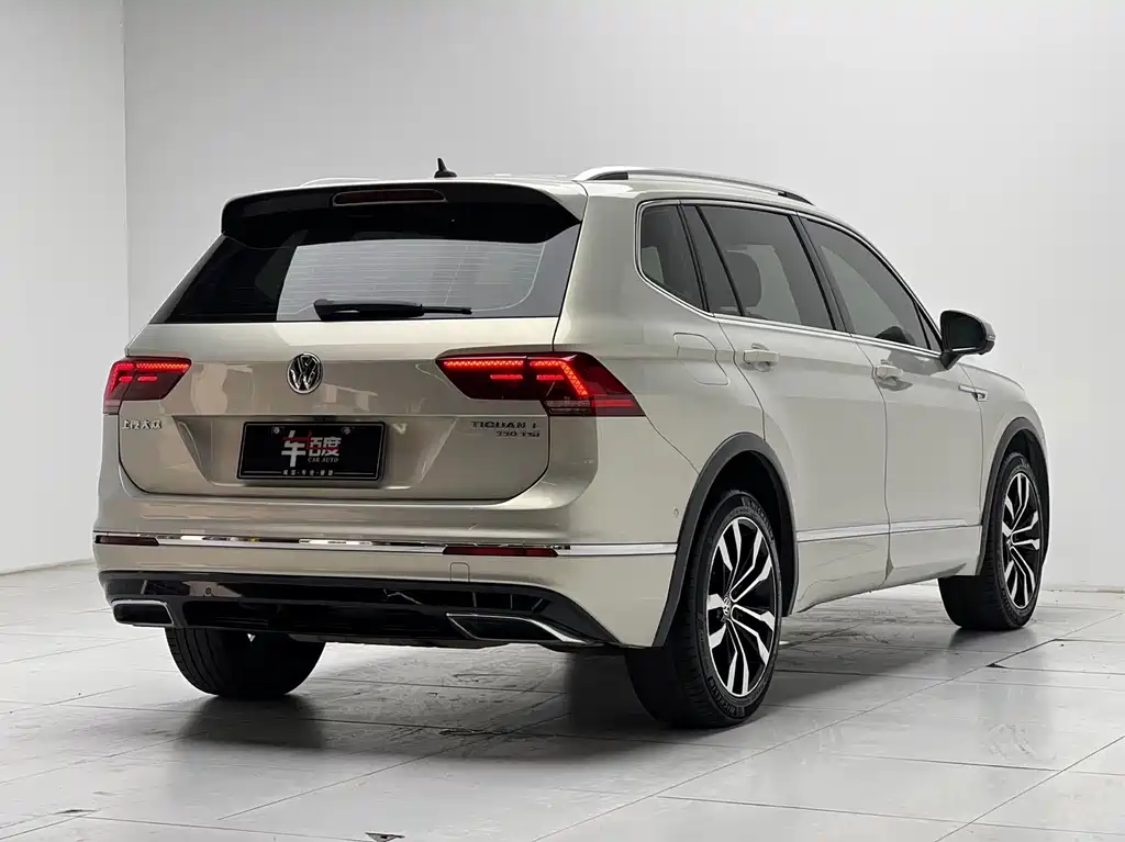 Volkswagen Tiguan L — миниатюра 4