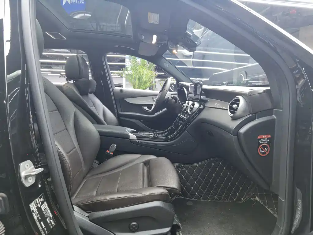 Mercedes-Benz GLC — миниатюра 8