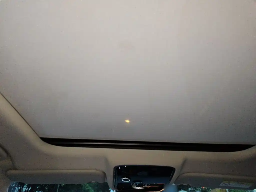 Land Rover Velar — миниатюра 9